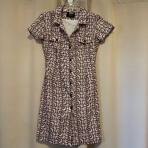 Perfect and timeless professional yet trendy dress. I wish it still fit!